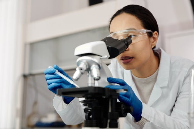 Life sciences research workflow